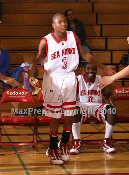 Thumbnail 2 in Verbum Dei @ Redondo (Seahawk Classic) photogallery.