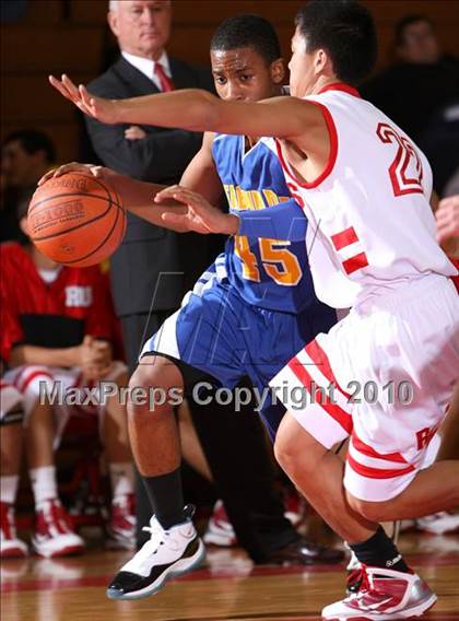 Thumbnail 2 in Verbum Dei @ Redondo (Seahawk Classic) photogallery.