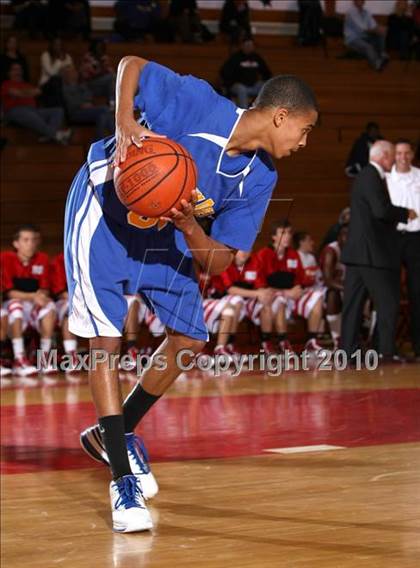 Thumbnail 3 in Verbum Dei @ Redondo (Seahawk Classic) photogallery.