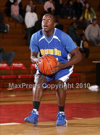 Thumbnail 1 in Verbum Dei @ Redondo (Seahawk Classic) photogallery.
