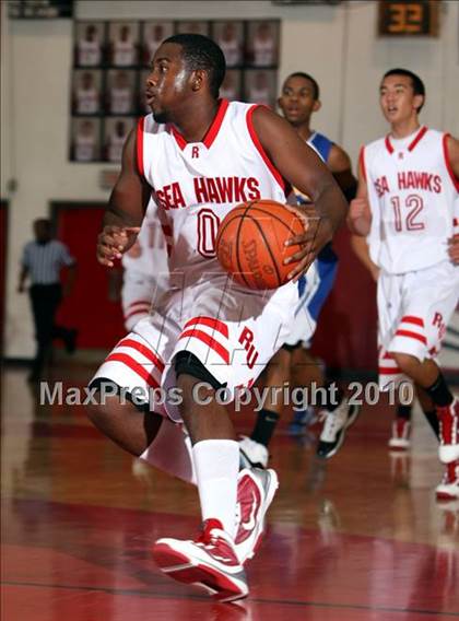 Thumbnail 2 in Verbum Dei @ Redondo (Seahawk Classic) photogallery.
