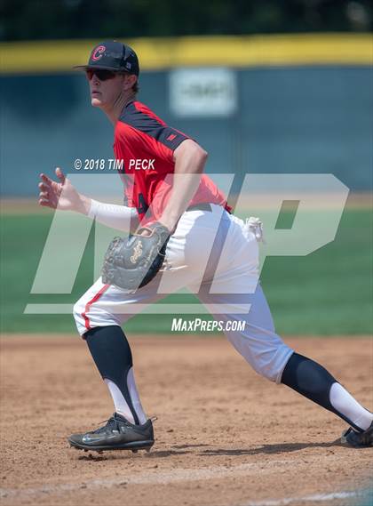 Thumbnail 2 in Servite vs. American Fork photogallery.