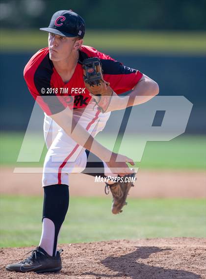 Thumbnail 2 in Servite vs. American Fork photogallery.