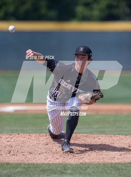 Thumbnail 3 in Servite vs. American Fork photogallery.