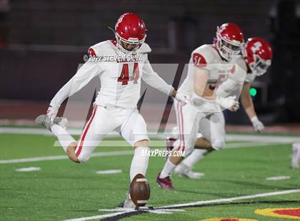 Thumbnail 3 in Oaks Christian vs. Regis Jesuit (Honor Bowl) photogallery.