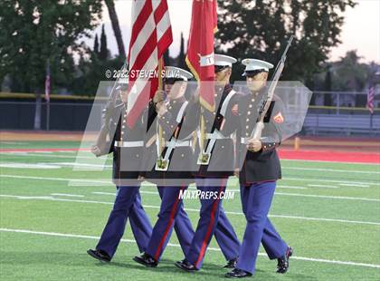 Thumbnail 2 in Oaks Christian vs. Regis Jesuit (Honor Bowl) photogallery.