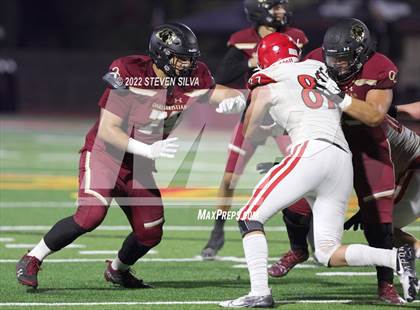 Thumbnail 2 in Oaks Christian vs. Regis Jesuit (Honor Bowl) photogallery.