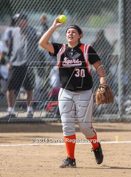 Thumbnail 1 in Berthoud vs. Sterling (Spartans Invitational) photogallery.
