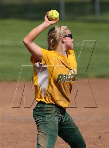Thumbnail 3 in Coventry @ Morgan (CIAC Class S Quarterfinal) photogallery.