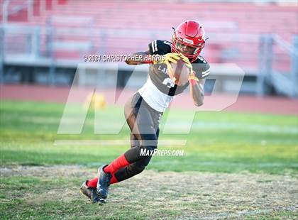 Thumbnail 3 in El Segundo @ Lawndale photogallery.