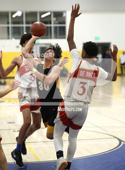 Thumbnail 2 in De Anza vs Alameda (CIF NCS D2 Final) photogallery.