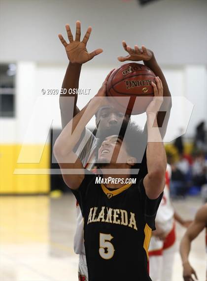 Thumbnail 2 in De Anza vs Alameda (CIF NCS D2 Final) photogallery.