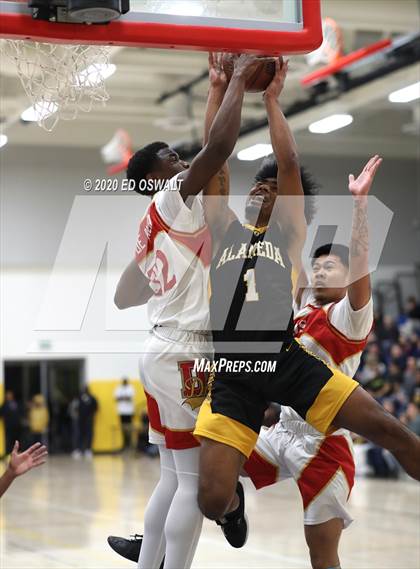 Thumbnail 3 in De Anza vs Alameda (CIF NCS D2 Final) photogallery.