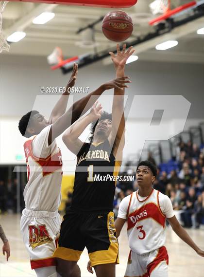 Thumbnail 3 in De Anza vs Alameda (CIF NCS D2 Final) photogallery.