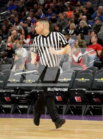 Thumbnail 2 in Jesuit vs Davis (@Golden 1 Center) photogallery.