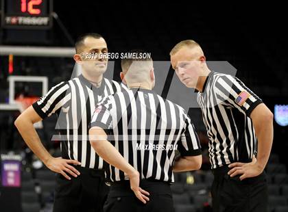Thumbnail 3 in Jesuit vs Davis (@Golden 1 Center) photogallery.