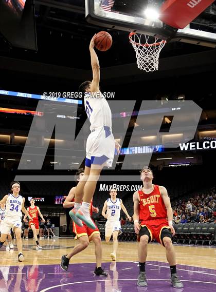 Thumbnail 2 in Jesuit vs Davis (@Golden 1 Center) photogallery.