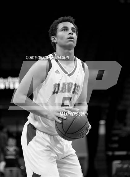 Thumbnail 1 in Jesuit vs Davis (@Golden 1 Center) photogallery.