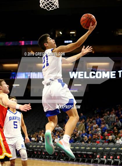 Thumbnail 3 in Jesuit vs Davis (@Golden 1 Center) photogallery.