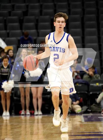 Thumbnail 2 in Jesuit vs Davis (@Golden 1 Center) photogallery.