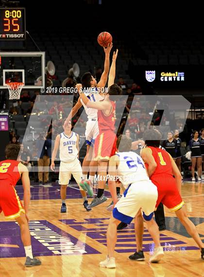Thumbnail 2 in Jesuit vs Davis (@Golden 1 Center) photogallery.