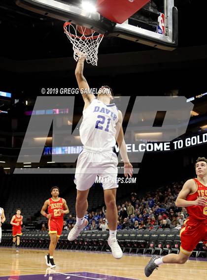Thumbnail 1 in Jesuit vs Davis (@Golden 1 Center) photogallery.