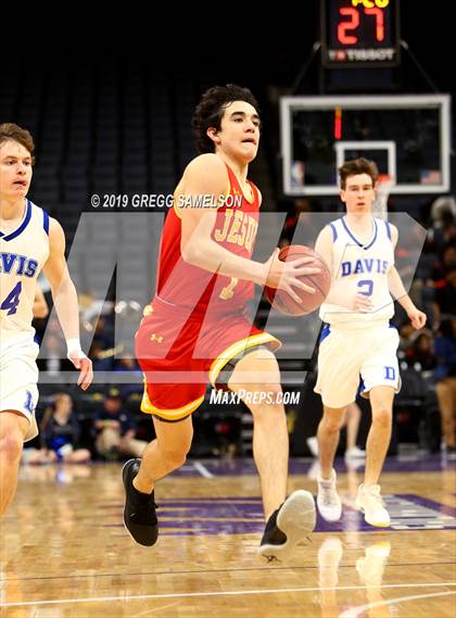 Thumbnail 2 in Jesuit vs Davis (@Golden 1 Center) photogallery.