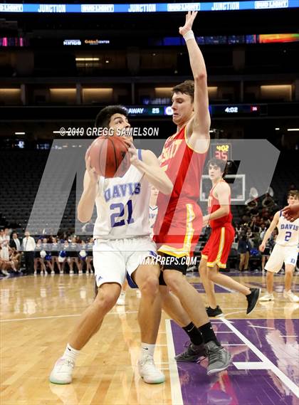 Thumbnail 2 in Jesuit vs Davis (@Golden 1 Center) photogallery.