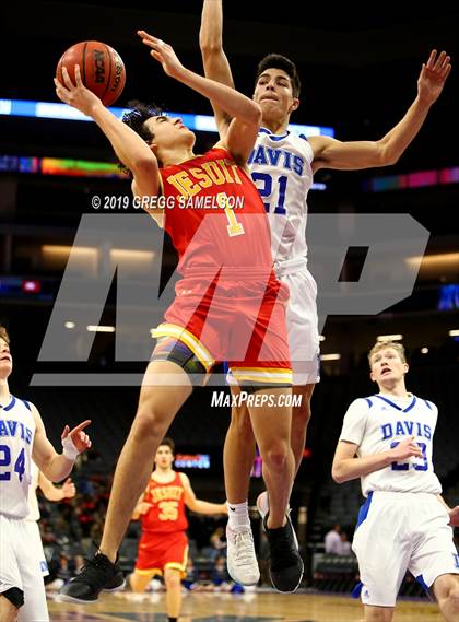 Thumbnail 3 in Jesuit vs Davis (@Golden 1 Center) photogallery.