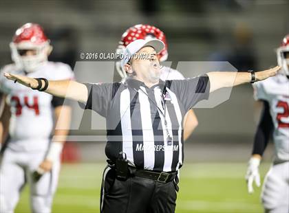 Thumbnail 2 in Van vs. Princeton (UIL 4A Bi-District Playoff) photogallery.