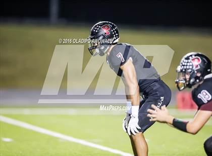 Thumbnail 2 in Van vs. Princeton (UIL 4A Bi-District Playoff) photogallery.