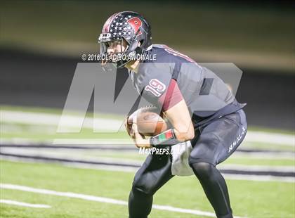 Thumbnail 2 in Van vs. Princeton (UIL 4A Bi-District Playoff) photogallery.
