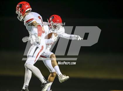Thumbnail 2 in Van vs. Princeton (UIL 4A Bi-District Playoff) photogallery.