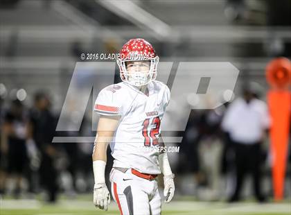 Thumbnail 2 in Van vs. Princeton (UIL 4A Bi-District Playoff) photogallery.