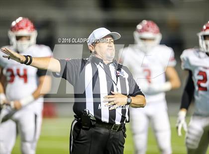 Thumbnail 2 in Van vs. Princeton (UIL 4A Bi-District Playoff) photogallery.