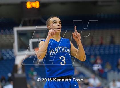 Thumbnail 1 in East Chambers vs. Van Alstyne (UIL 3A Semifinal) photogallery.