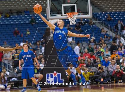 Thumbnail 3 in East Chambers vs. Van Alstyne (UIL 3A Semifinal) photogallery.
