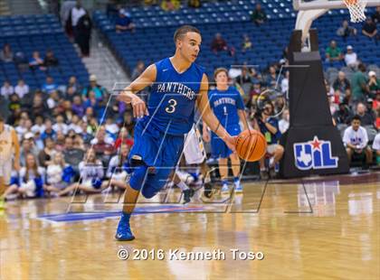 Thumbnail 1 in East Chambers vs. Van Alstyne (UIL 3A Semifinal) photogallery.