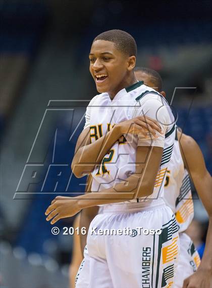 Thumbnail 2 in East Chambers vs. Van Alstyne (UIL 3A Semifinal) photogallery.