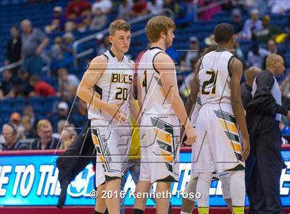 Thumbnail 2 in East Chambers vs. Van Alstyne (UIL 3A Semifinal) photogallery.