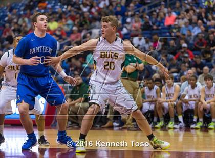 Thumbnail 1 in East Chambers vs. Van Alstyne (UIL 3A Semifinal) photogallery.