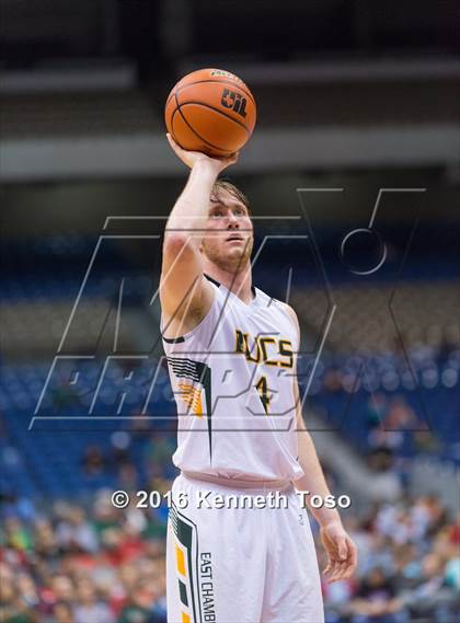 Thumbnail 3 in East Chambers vs. Van Alstyne (UIL 3A Semifinal) photogallery.