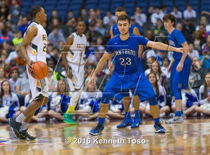 Thumbnail 3 in East Chambers vs. Van Alstyne (UIL 3A Semifinal) photogallery.