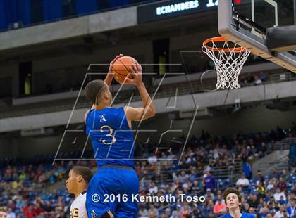 Thumbnail 2 in East Chambers vs. Van Alstyne (UIL 3A Semifinal) photogallery.