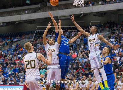 Thumbnail 3 in East Chambers vs. Van Alstyne (UIL 3A Semifinal) photogallery.