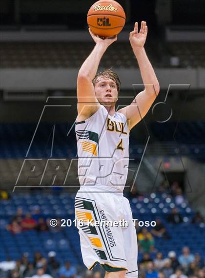 Thumbnail 1 in East Chambers vs. Van Alstyne (UIL 3A Semifinal) photogallery.