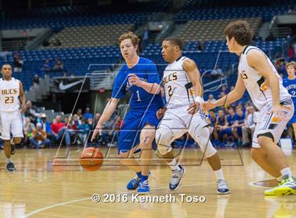 Thumbnail 1 in East Chambers vs. Van Alstyne (UIL 3A Semifinal) photogallery.