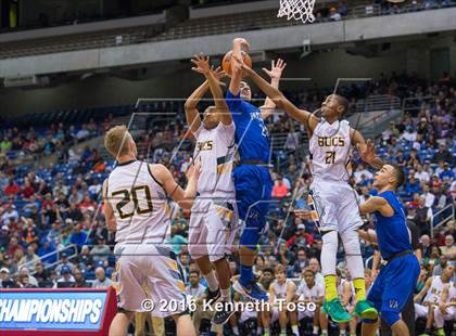 Thumbnail 1 in East Chambers vs. Van Alstyne (UIL 3A Semifinal) photogallery.