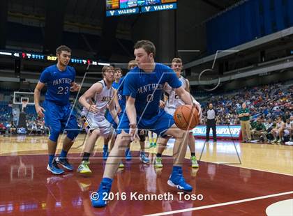 Thumbnail 3 in East Chambers vs. Van Alstyne (UIL 3A Semifinal) photogallery.