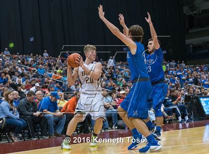 Thumbnail 2 in East Chambers vs. Van Alstyne (UIL 3A Semifinal) photogallery.